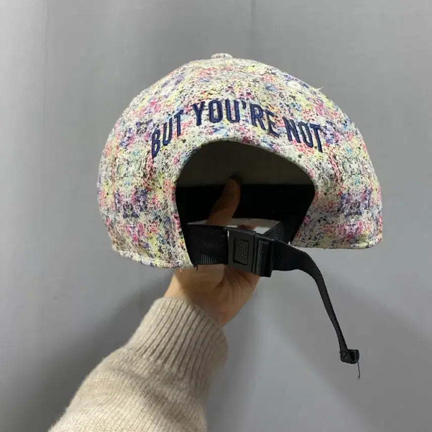 [BUNJANG] New Era Embroidered Lettering Snapback Hat (Medium/Large) / [뉴에라] 자수 레터링 스냅백( (미디엄 라지)