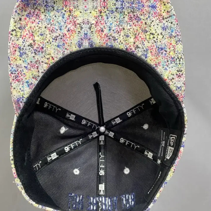 [BUNJANG] New Era Embroidered Lettering Snapback Hat (Medium/Large) / [뉴에라] 자수 레터링 스냅백( (미디엄 라지)