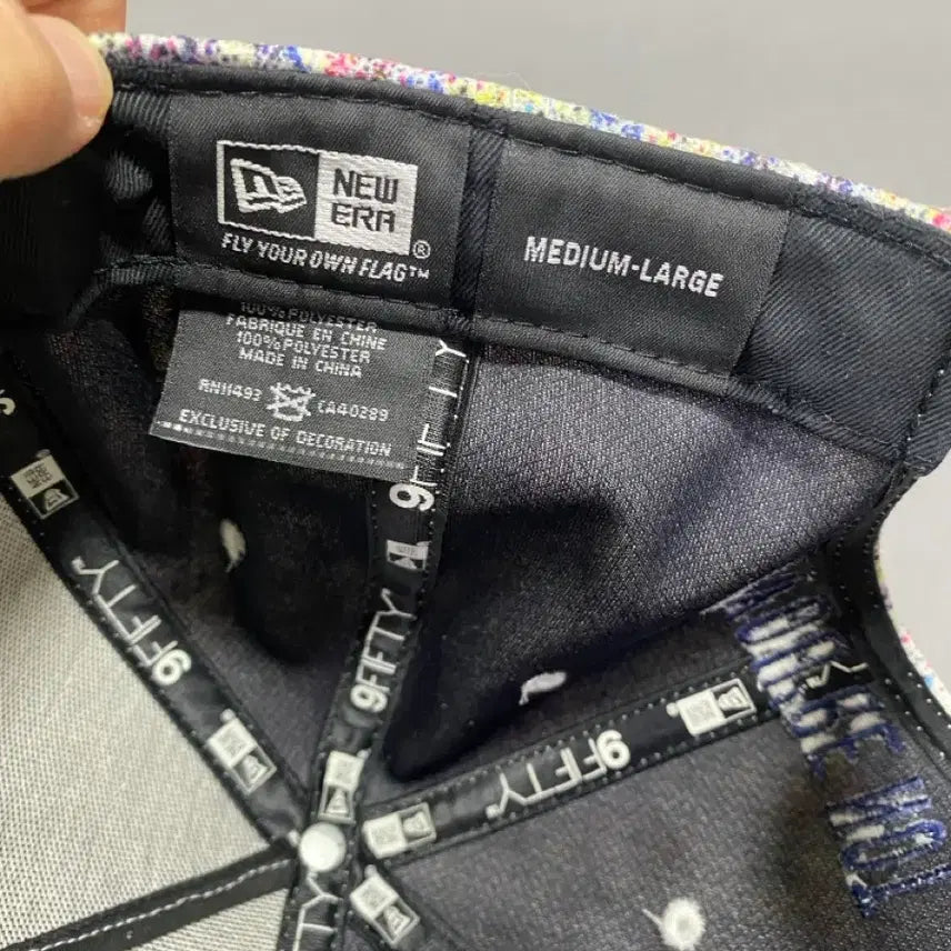 [BUNJANG] New Era Embroidered Lettering Snapback Hat (Medium/Large) / [뉴에라] 자수 레터링 스냅백( (미디엄 라지)