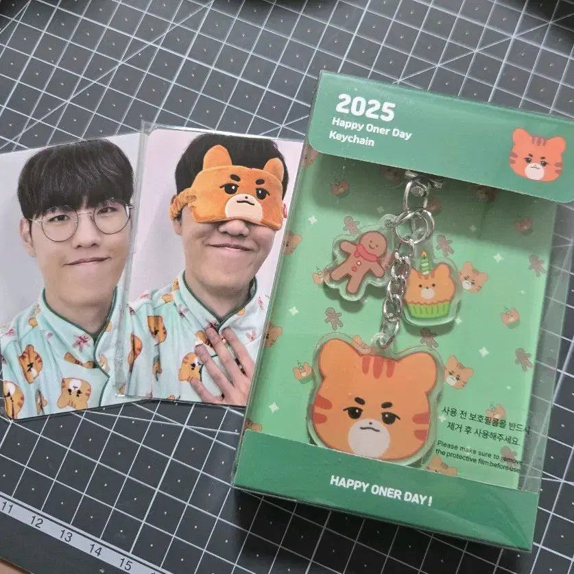 [BUNJANG] T1 Oner Birthday Keyring Photocard / T1 오너 생일 키링 포카