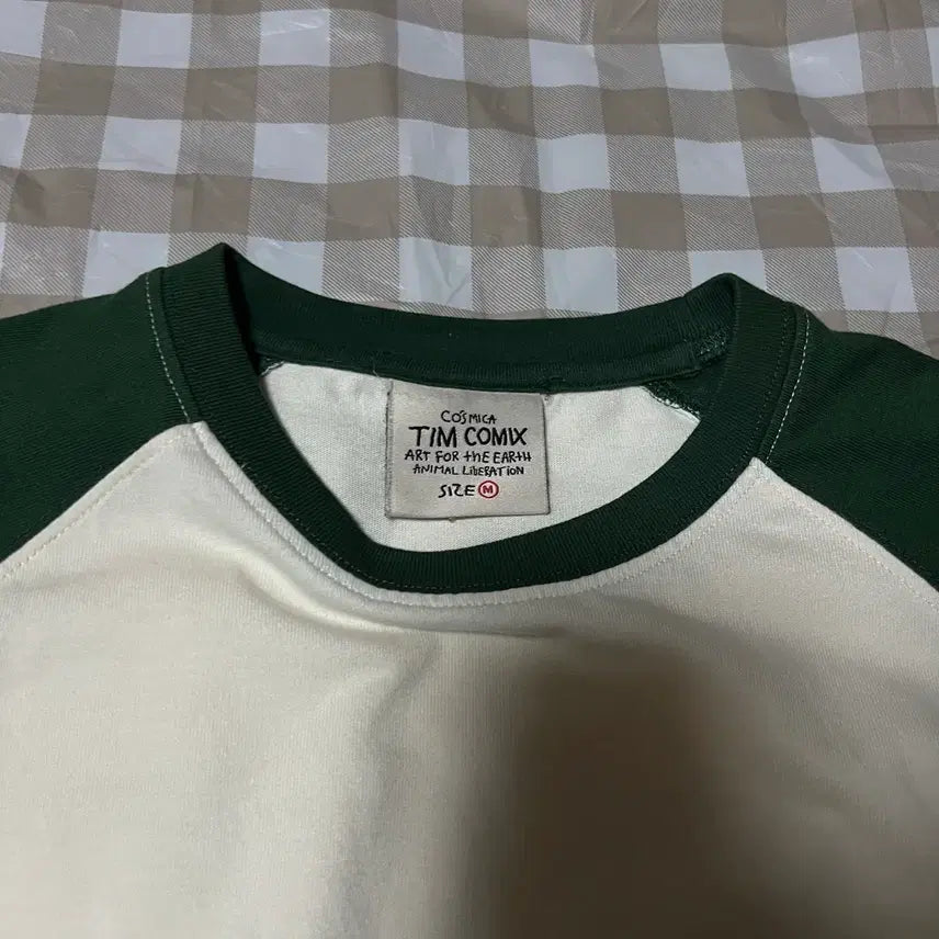 [SOLD OUT] 팀코믹스 나그랑 긴팔 M 롱슬리브 긴팔티 아이보리 래글런 초록