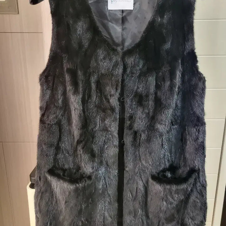 [BUNJANG] GIVY VID STOCKHOLM Mink Vest / GIVY VID STOCKHOLM 밍크 조끼