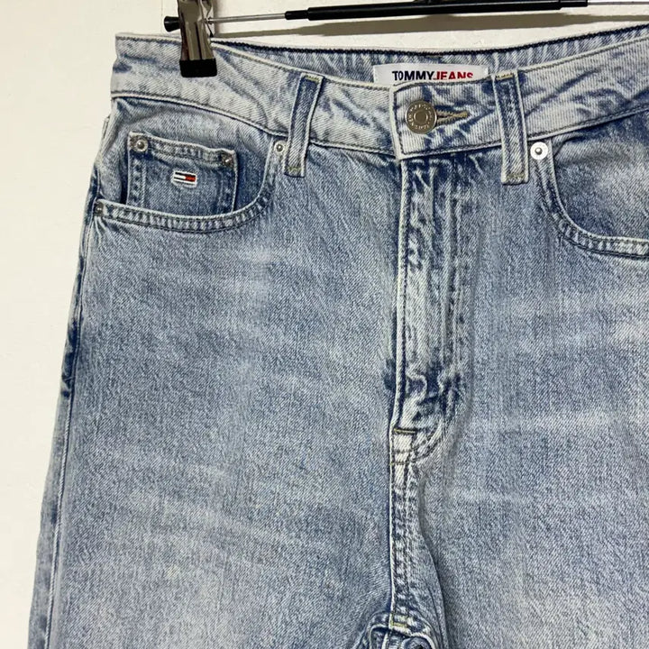 [BUNJANG] Tommy Jeans Light Wash Straight Leg Denim Pants (Size 28) / 타미진스 연청 일자핏 데님팬츠 28