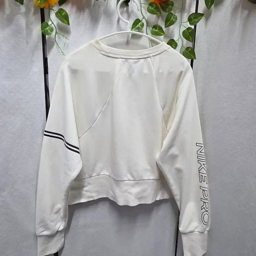 [BUNJANG] Nike Cropped Long Sleeve T-Shirt / 나이키크롭티셔츠