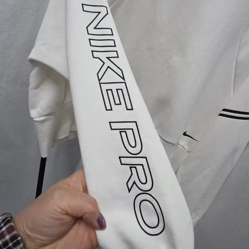 [BUNJANG] Nike Cropped Long Sleeve T-Shirt / 나이키크롭티셔츠