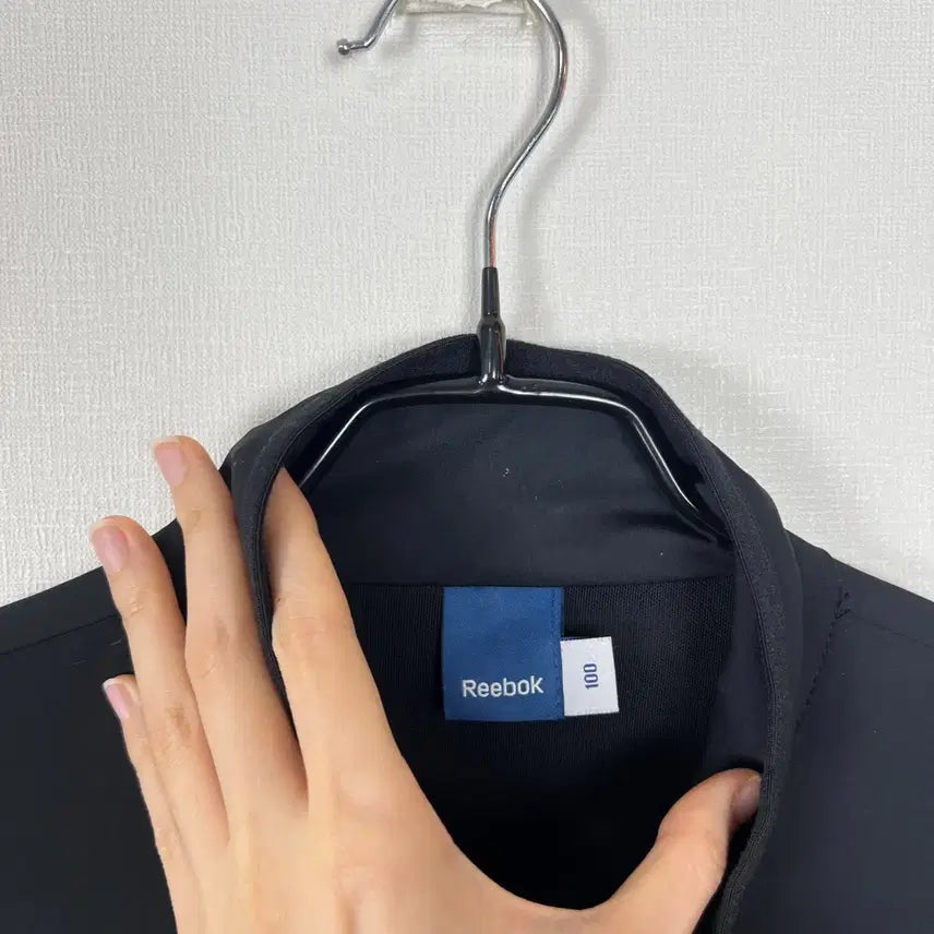 [BUNJANG] Reebok Black Training Jacket Women&