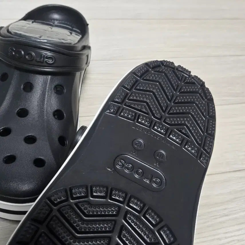 [BUNJANG] Crocs Bayaband Black Clogs / 크록스 285 바야밴드 블랙