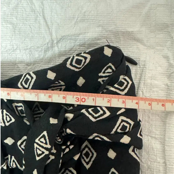 [SOLD OUT] 자라 태슬 치마 반바지 미착용 XS (택 O)