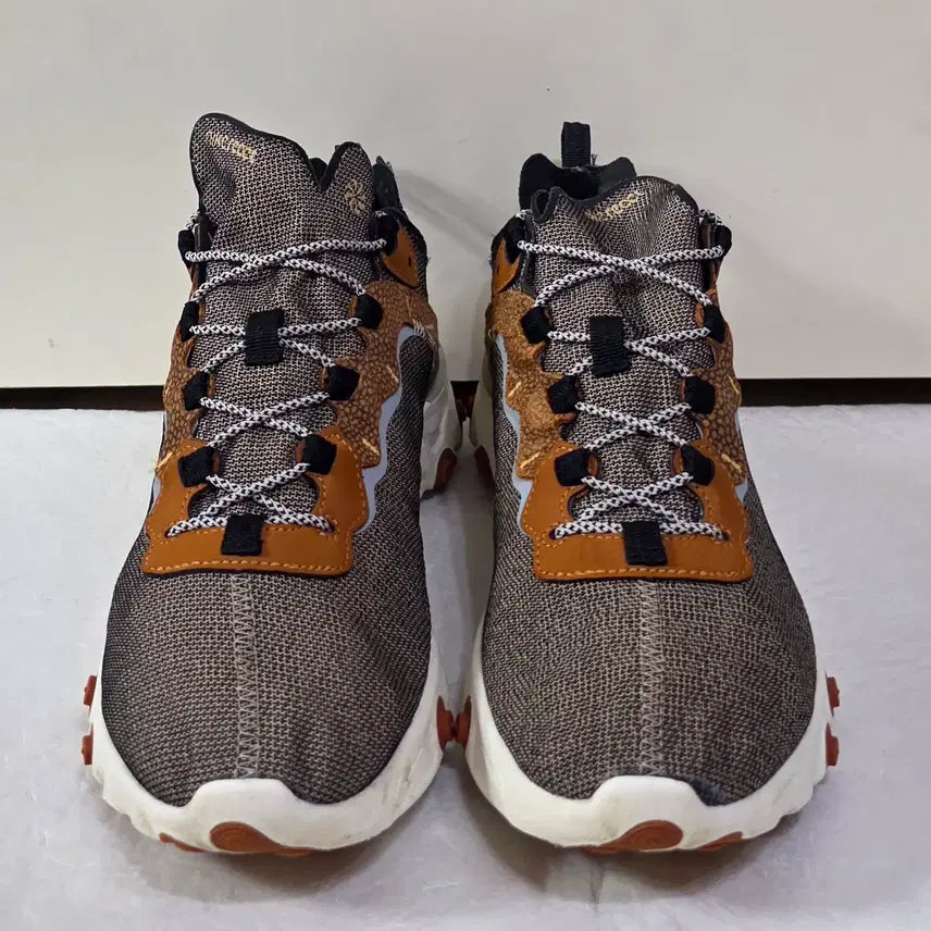 [BUNJANG] Nike React Element 55 SE Safari Pack Bio Beige Running Shoes / [275] 나이키 리액트 엘리먼트55 SE 사파리팩ㅡ단종매물,최저가