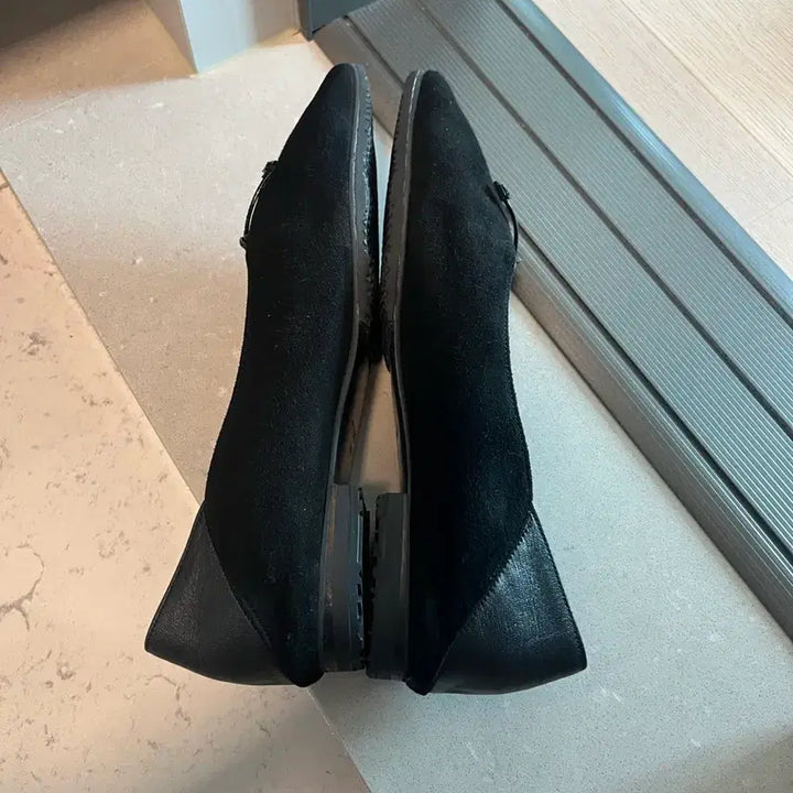 [BUNJANG] Time To Way Black Suede Flat Shoes (230) / 타임 투웨이 블랙 스웨이드 플랫 슈즈(230)