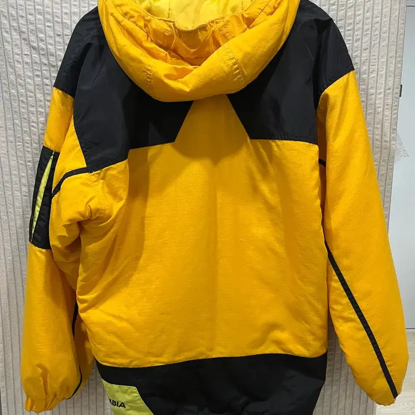 [BUNJANG] Columbia Yellow/Black Anorak Windbreaker Jacket / 컬럼비아 옐로우/블랙 바람막이 자켓 아노락 한겨울용