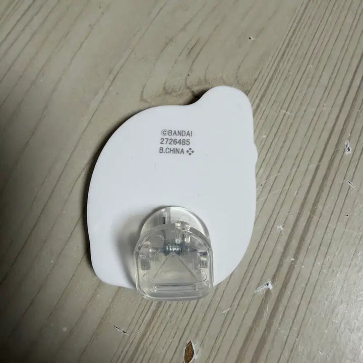 [BUNJANG] Bandai Tamagotchi Shakashaka Acrylic Clip Gacha - White / 정품) 반다이 다마고치 샤카샤카 아크릴 클립 가챠 - 화이트