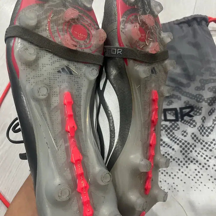 [BUNJANG] Predator AG 260 Cleats / 프레데터 ag 260
