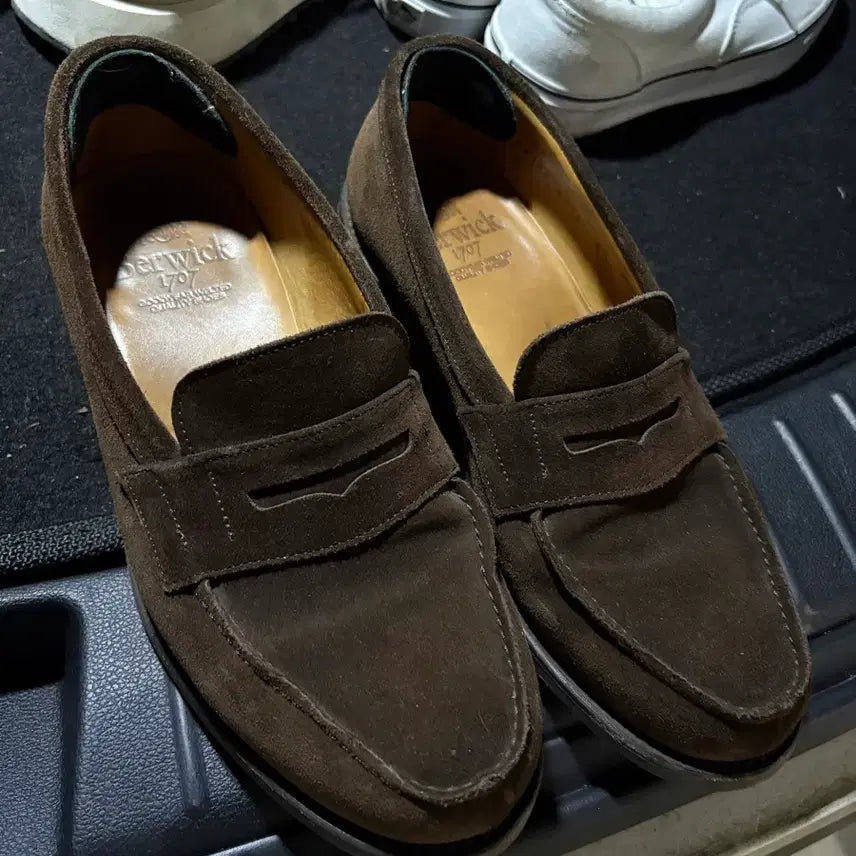 [BUNJANG] Berwick Brown Suede Loafers / 버윅 브라운 로퍼 판매합니다