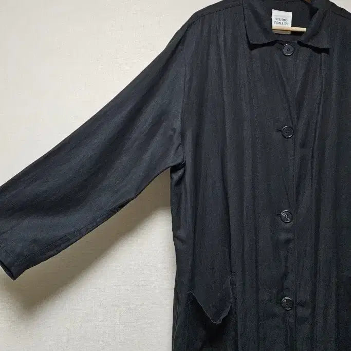 [BUNJANG] Studio Tomboy Outpocket Regular Collar Coat / 스튜디오 톰보이 블랙 아웃포켓 레귤러카라 코트 프리