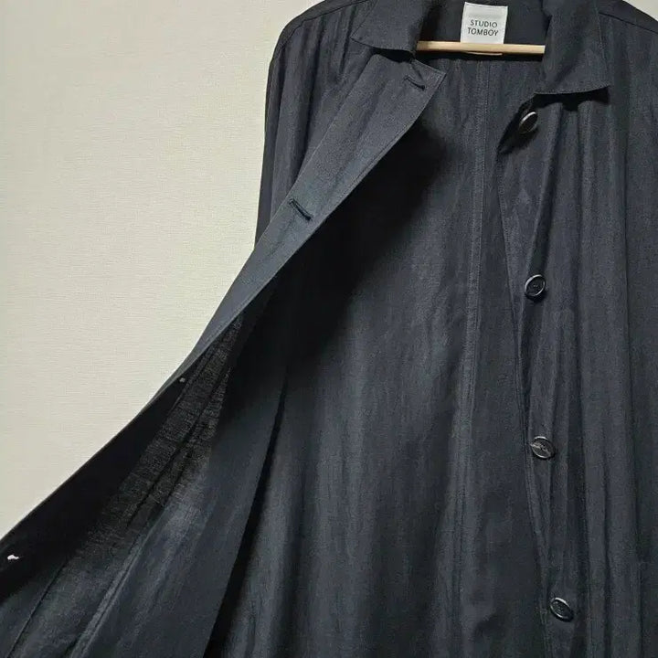 [BUNJANG] Studio Tomboy Outpocket Regular Collar Coat / 스튜디오 톰보이 블랙 아웃포켓 레귤러카라 코트 프리
