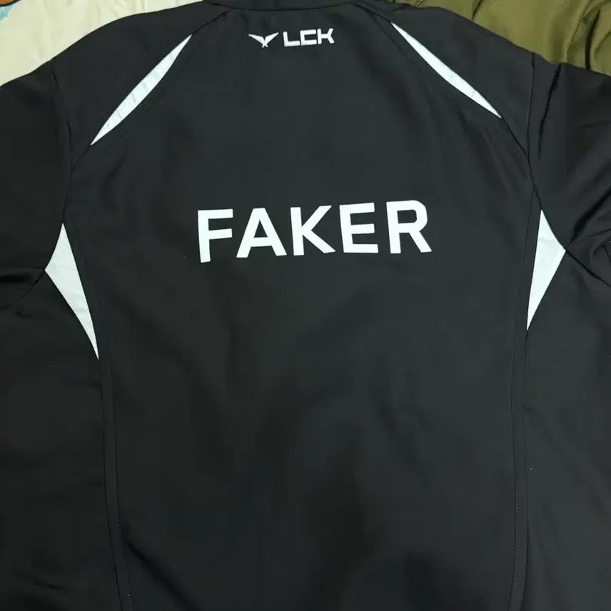 [BUNJANG] T1 Faker 2026 Jacket (Size L) / Jacket T1 Faker 2026 size L