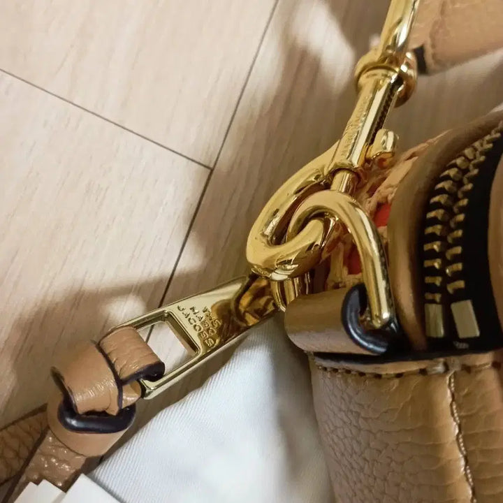 [SOLD OUT] Marc Jacobs 스냅샷 카메라백 크로스백 거의새상품 희귀모델 정품