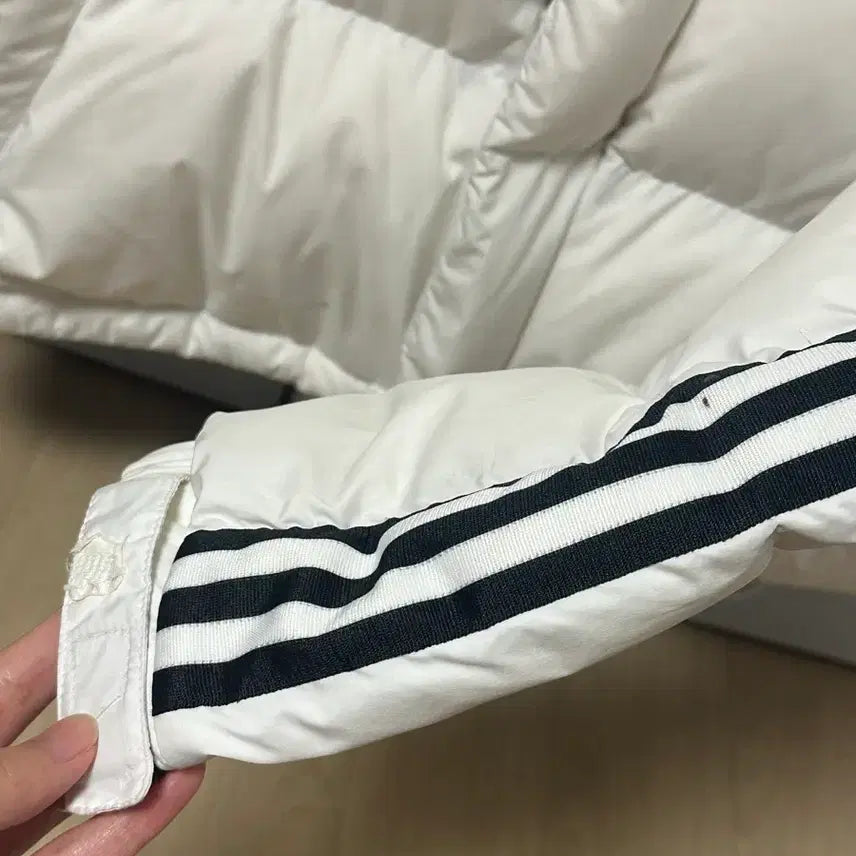 [BUNJANG] Adidas White 3-Stripes Padded Jumper / 아디다스 화이트 3선 패딩 점퍼
