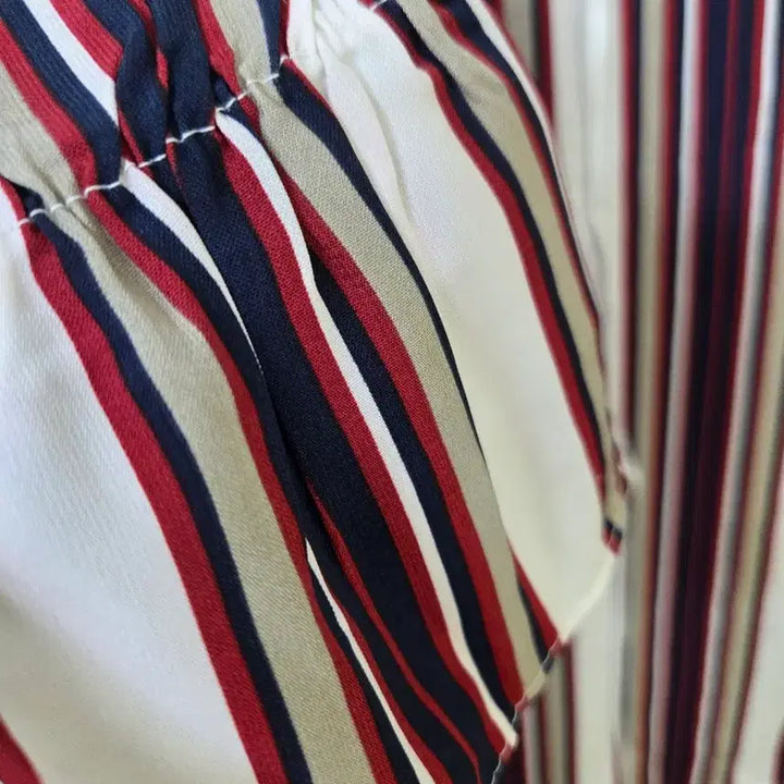 [BUNJANG] Lace Collar Striped Long Blouse / 레이스 카라 스트라이프 롱 블라우스
