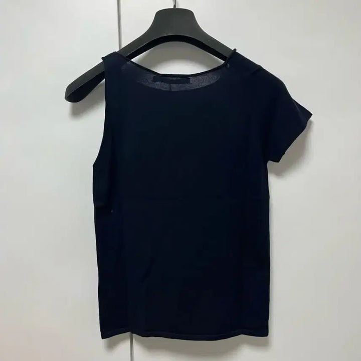 [BUNJANG] Paloma Wool Samir One Shoulder Button Sleeveless Top / (새상품)[S] 팔로마울 Samir 원 숄더 버튼 슬리브리스 탑
