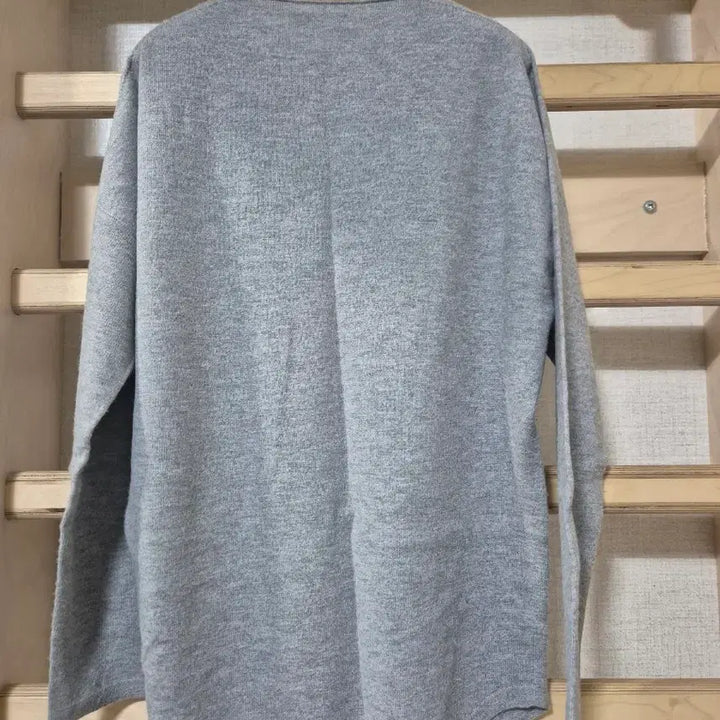[BUNJANG] V-Neck Knit Sweater (Size 55-66) / 여성 브이넥 니트(55-66사이즈)