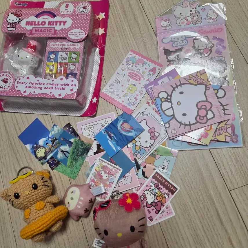 [BUNJANG] Sanrio Hello Kitty Magic Figure with Card / 산리오 헬로키티 매직 피규어 카드 포함