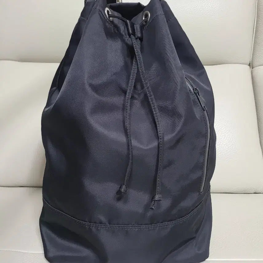 [BUNJANG] HAHARCHIVE 2-Way Drawstring Nylon Backpack / HAHARCHIVE 하아카이브 2way 드로우스트링 나일론 백팩