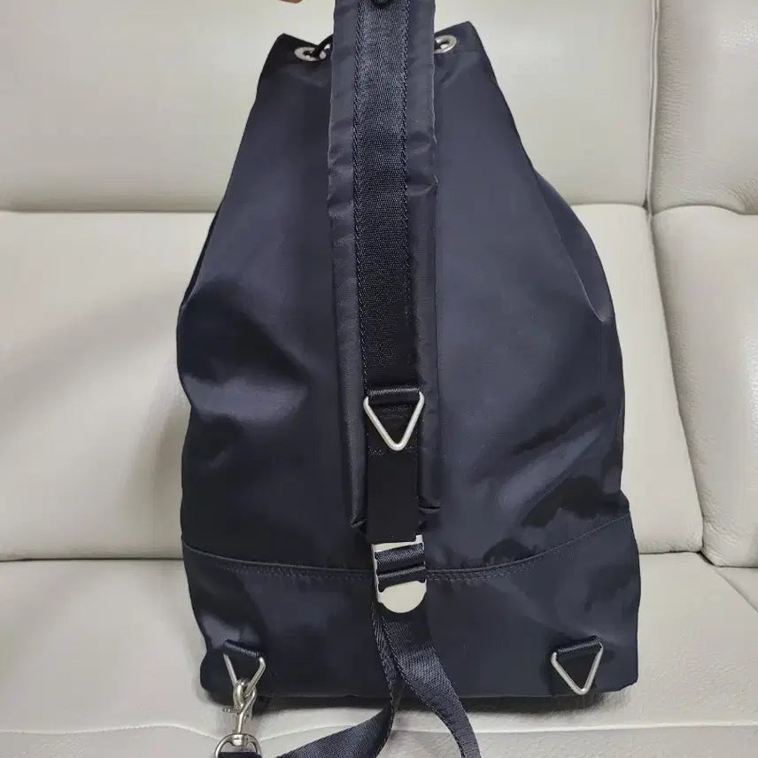 [BUNJANG] HAHARCHIVE 2-Way Drawstring Nylon Backpack / HAHARCHIVE 하아카이브 2way 드로우스트링 나일론 백팩