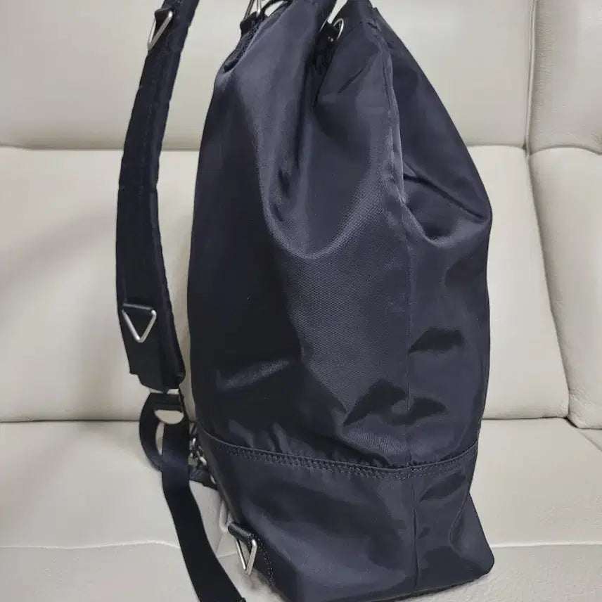 [BUNJANG] HAHARCHIVE 2-Way Drawstring Nylon Backpack / HAHARCHIVE 하아카이브 2way 드로우스트링 나일론 백팩