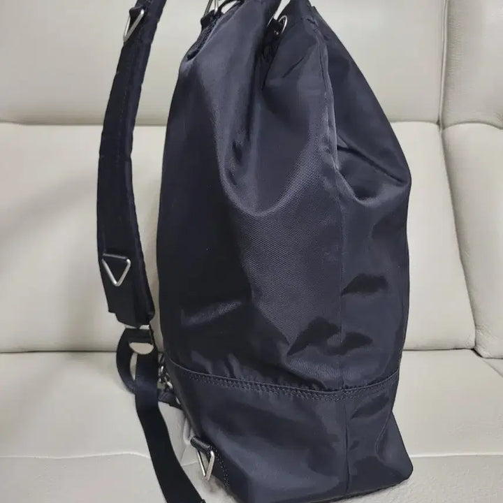 [BUNJANG] HAHARCHIVE 2-Way Drawstring Nylon Backpack / HAHARCHIVE 하아카이브 2way 드로우스트링 나일론 백팩