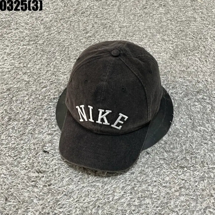 [SOLD OUT] 나이키 코듀로이 볼캡 블랙 0325