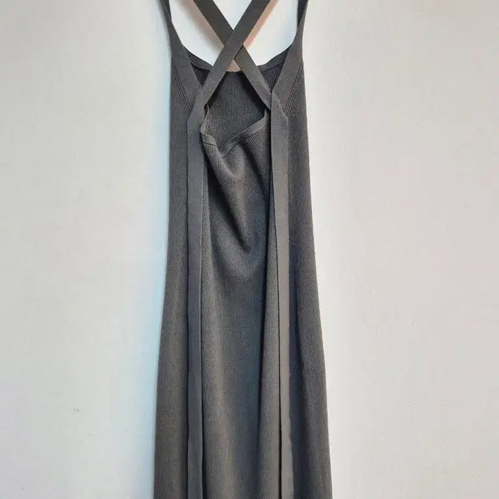 [SOLD OUT] 띠어리 골지 크로스백 드레스 S