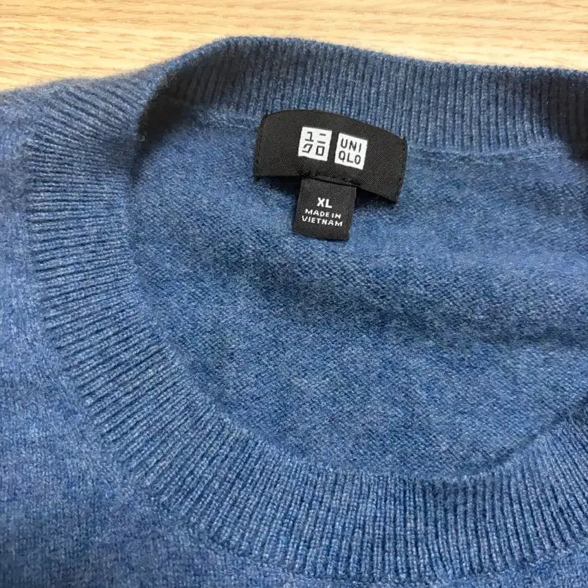 [SOLD OUT] 유니클로 블루 캐시미어 니트 XL 새상품