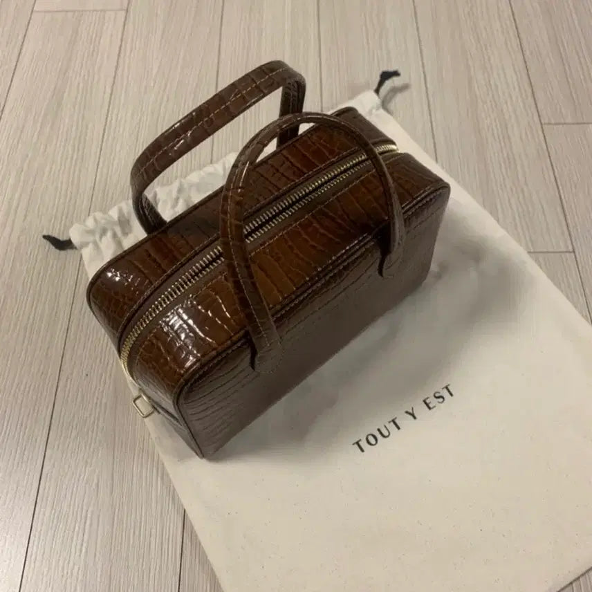 [BUNJANG] 2TIE Croco Mini Bag Brown / 투티에 로케백 미니 크로코 브라운