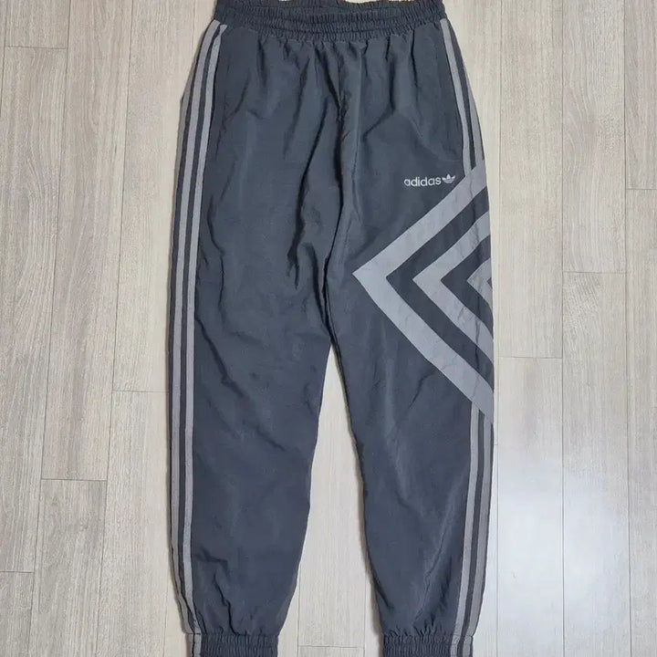 [BUNJANG] Adidas Europa Training Jogger Pants / [L] 아디다스 유로파 트레이닝 조거팬츠