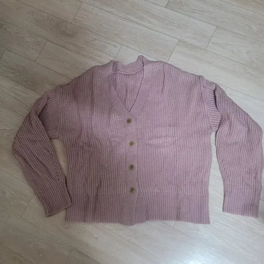 [BUNJANG] Pink V-Neck Knit Cardigan / 핑크 브이넥 니트 가디건
