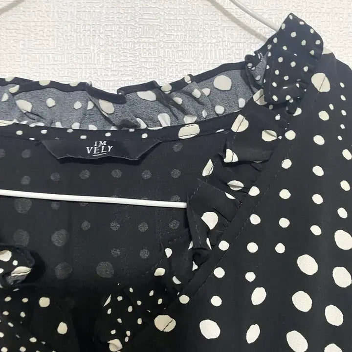 [SOLD OUT] 임블리 도트 원피스