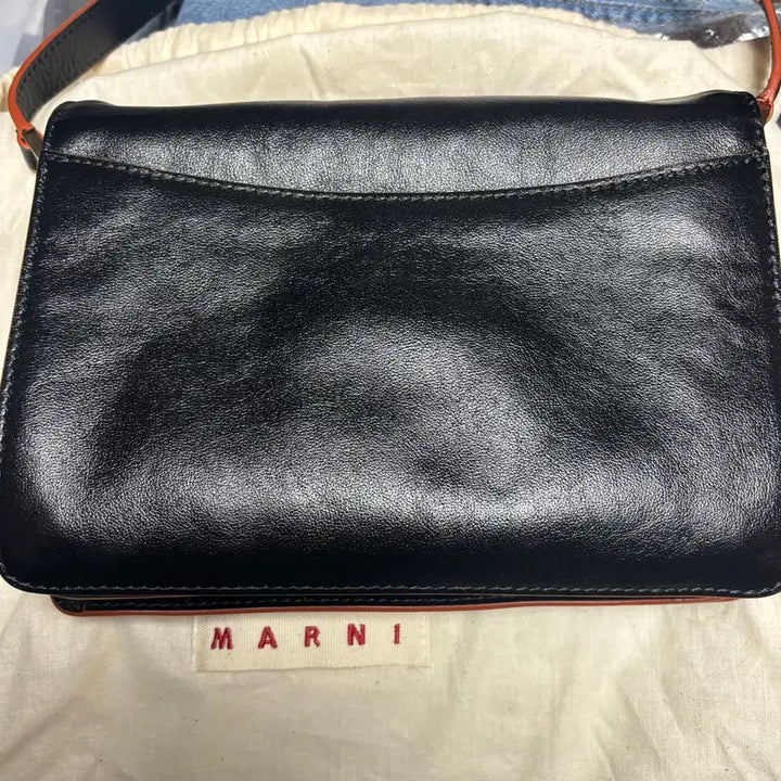 [SOLD OUT] 마르니 트렁크 소프트 미디움 숄더백 블랙