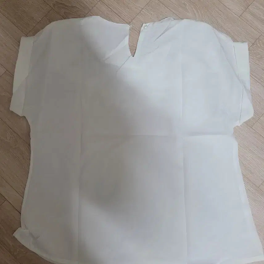 [BUNJANG] White Lace Trim Short Sleeve Blouse / 레이스 장식 화이트 블라우스 반팔