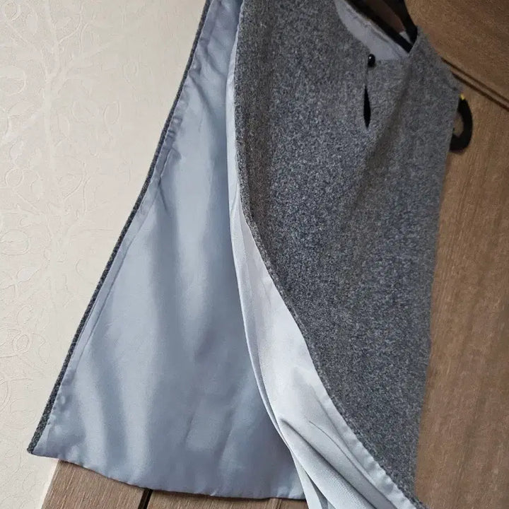 [BUNJANG] Wool Vest with Belt Detail - Charcoal Gray / 벨트  모직 조끼  차콜그레이