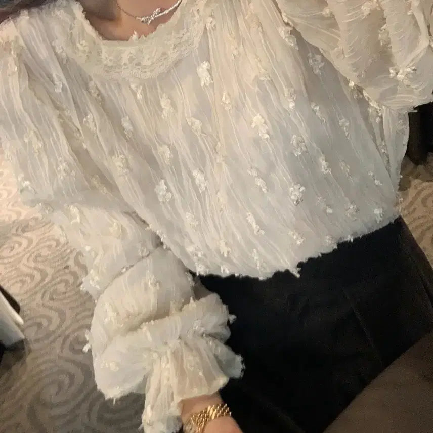 [BUNJANG] Byssiny Somssom Blouse / [새상품] 바이씨니 제작 솜솜 블라우스