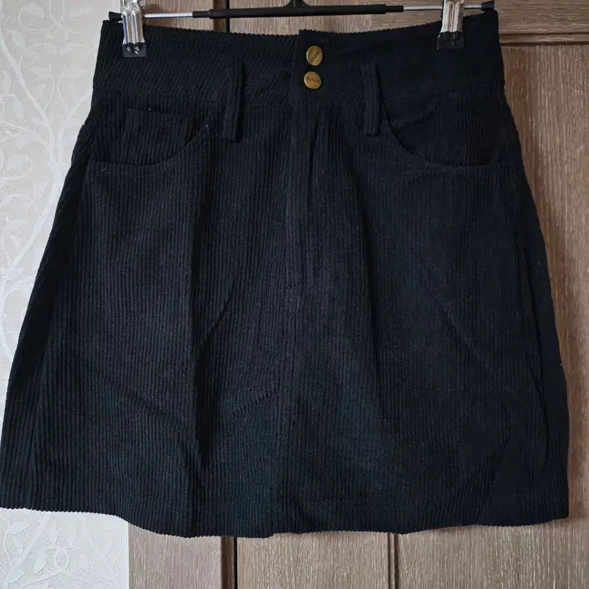 [BUNJANG] Black Corduroy H-Line Mini Skirt with Pockets / H라인 골덴치마
