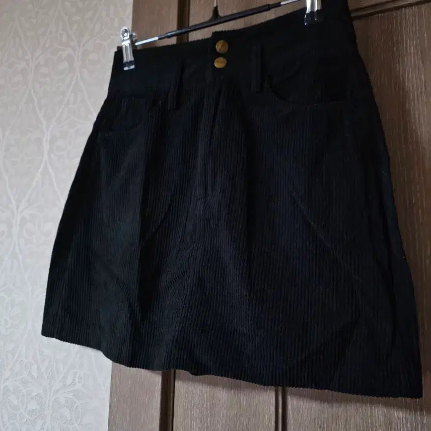 [BUNJANG] Black Corduroy H-Line Mini Skirt with Pockets / H라인 골덴치마