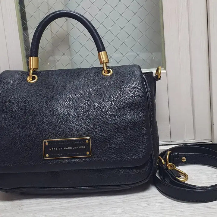 [BUNJANG] Marc by Marc Jacobs Leather Tote &amp; Crossbody Bag / 마크바이마크제이콥스  토트&amp;크로스백