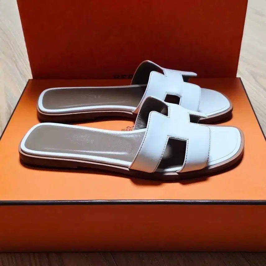 [BUNJANG] Hermes Oran Sandals White Size 35 / 에르메스 오란 샌들 화이트 사이즈 35 (정품)