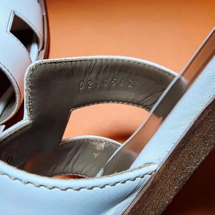 [BUNJANG] Hermes Oran Sandals White Size 35 / 에르메스 오란 샌들 화이트 사이즈 35 (정품)