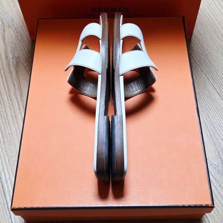 [BUNJANG] Hermes Oran Sandals White Size 35 / 에르메스 오란 샌들 화이트 사이즈 35 (정품)