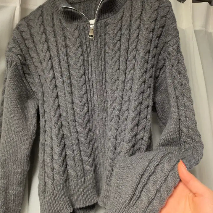 [BUNJANG] Gray Cable Knit Zip-Up Cardigan / (상태좋음)회색 케이블 니트 집업 가디건