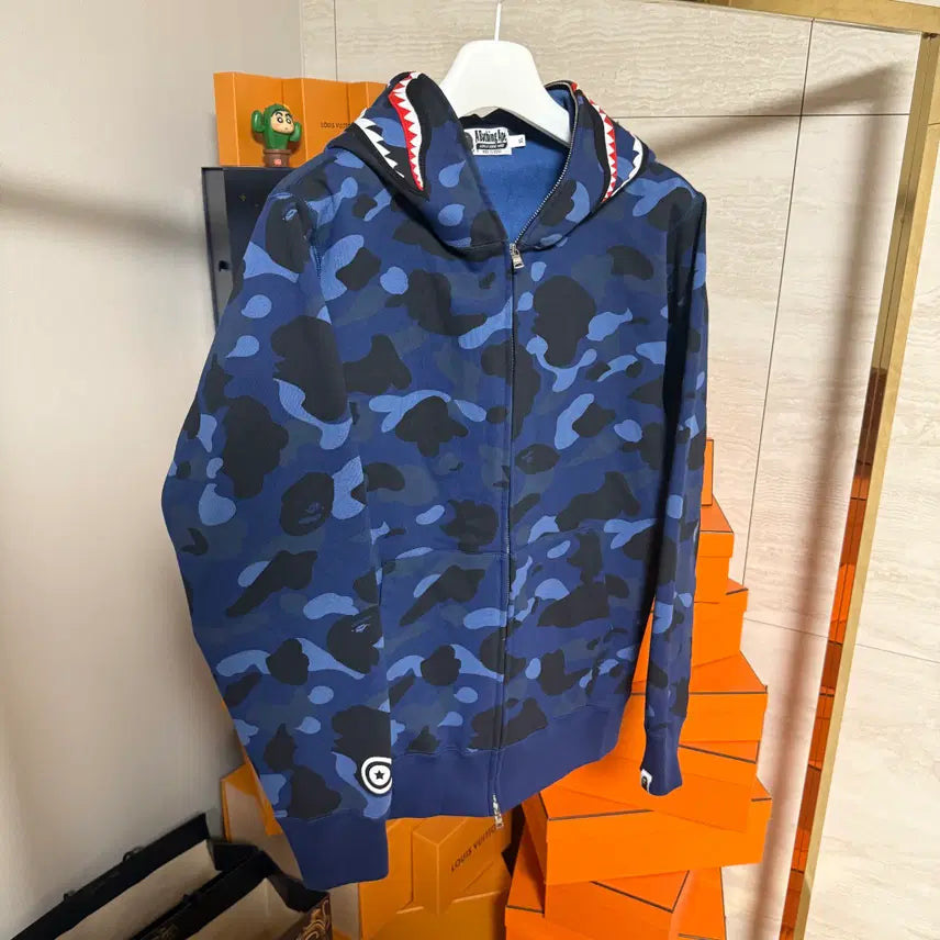[BUNJANG] BAPE Color Camo Shark Full Zip Hoodie Navy / [xl사이즈]베이프 컬러 카모 샤크 풀집업 후드 네이비
